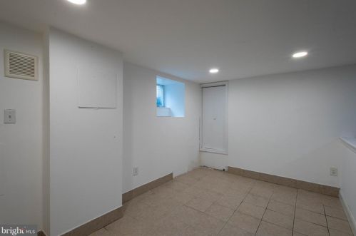 2109 16 St, Philadelphia PA 19121-1639 exterior