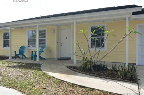 1132 Colorado Ave, Fort Pierce, FL 34953-1805