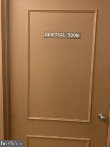 118 Monroe St, Rockville MD 20850-2502 exterior