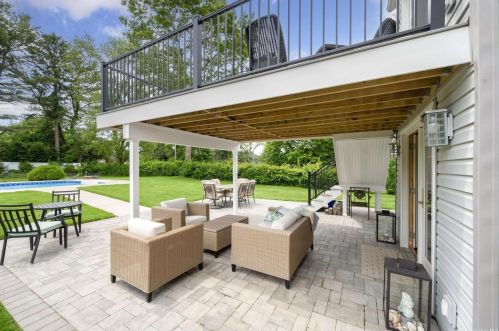 6 Bethal Ln, Commack NY 11725-1003 exterior