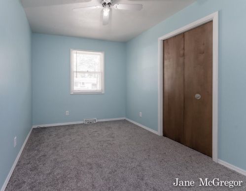 1305 Poulson Rd, Meskegon MI 49445-2532 exterior