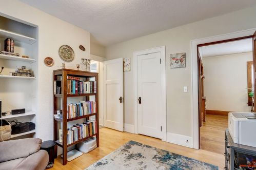 3144 76, Milwaukee WI 53222-3948 exterior