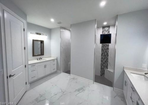 3367 10 Ave, Naples FL 34117-4984 exterior