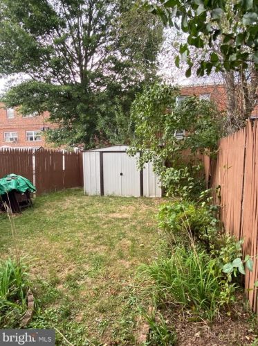 12410 Academy Rd, Philadelphia PA 19154-1929 exterior