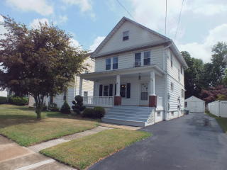 72 La Grange St, Raritan, NJ 08869-1931