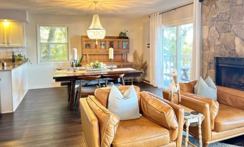 8470 Lk Dr, Lithonia GA 30039-6568 exterior