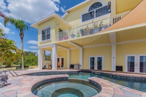 13435 Starfish Dr, Port Richey FL  34667-7606 exterior