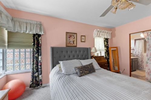 8411 Valcour Ave, Saint Louis MO 63123-3112 exterior