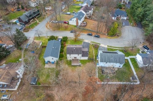 5 Fischer Trl, Parsippany, NJ 07834-1121