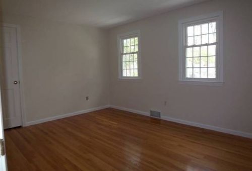 59 Blueberry Hill Rd, Springfield MA  01106-1662 exterior