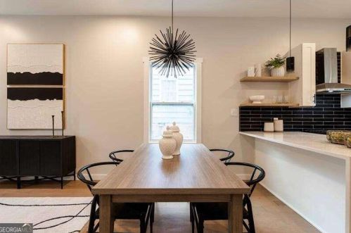 1437 Kenilworth Dr, Atlanta GA 30310-3943 exterior