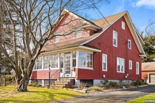 55 Springfield Ave, Berkeley Heights NJ  07922-1335 exterior