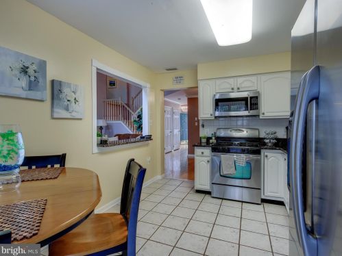 24 Ln Costa Dr, Blenheim NJ 08012-5531 exterior