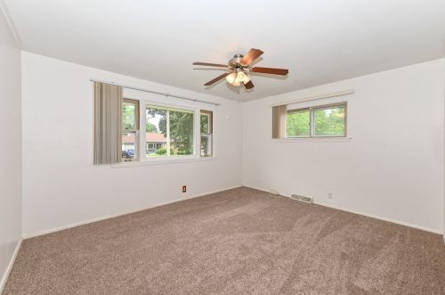 5551 Jerelyn Pl, Milwaukee WI 53219-2275 exterior