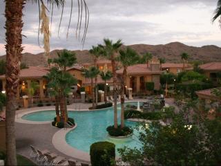 3606 Baseline Rd, Phoenix AZ  85042-7202 exterior