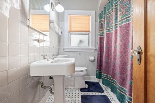 2348 56, Milwaukee WI 53219-2212 exterior