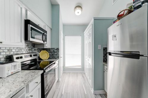 152 April Pt Dr, Montgomery TX 77356-8873 exterior