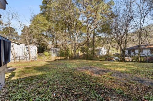 501 Aberdeen Dr, Atlanta GA 30328-4207 exterior