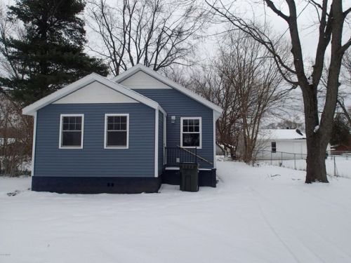 1938 Dowd St, Meskegon, MI 49441-2904