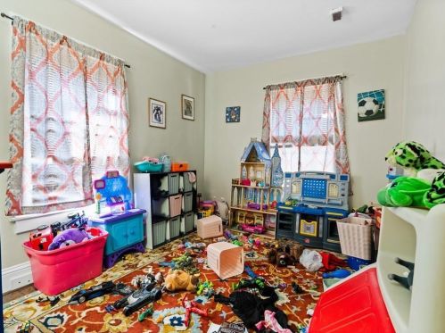 88 Prospect St, Woonsocket RI 02895-1910 exterior