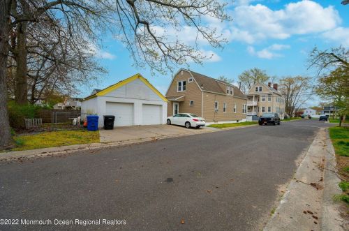 119 Morningside Ave, Middletown, NJ 07748-5738