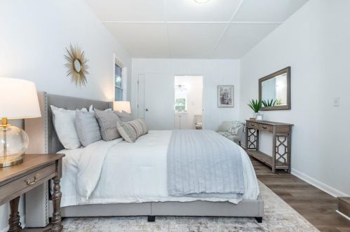 1847 Elmwood Dr, Austell GA 30106-2112 exterior