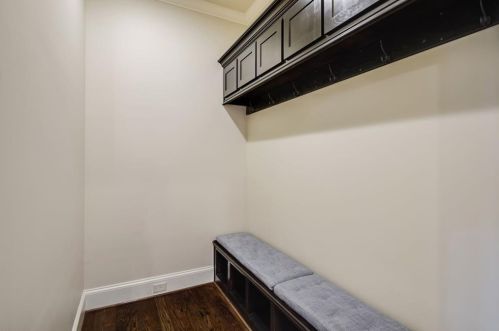 654 Kimberly Ln, Atlanta GA 30306-2224 exterior