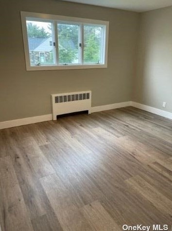 26 Anchor Ct, Babylon NY 11704-7421 exterior