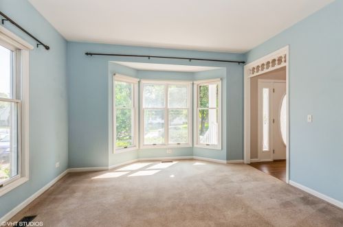 331 Barn Swallow Dr, Bull Valley, IL 60098-8218