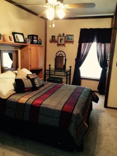 2810 Delaware Ave, Fort Pierce FL 34950-3974 exterior