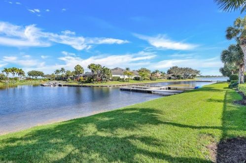 8737 Hideaway Harbor Ct, Naples FL 34120-4327 exterior