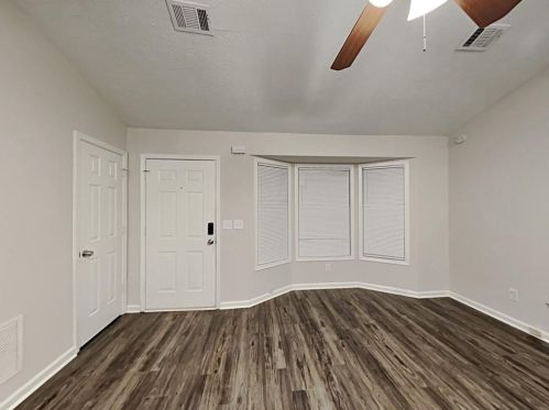 5969 Old Wellborn Trce, Lithonia GA  30058-8311 exterior