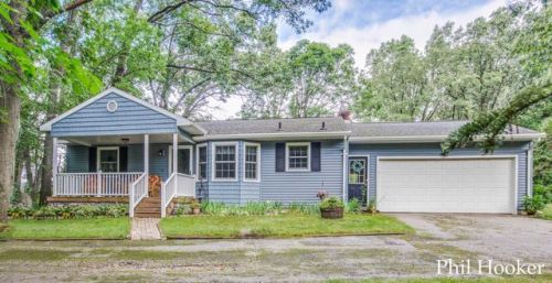 10821 Bennett St, Lowell, MI 49331-9445