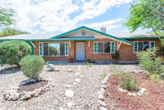 8652 27th Pl, Tucson, AZ 85710-7215