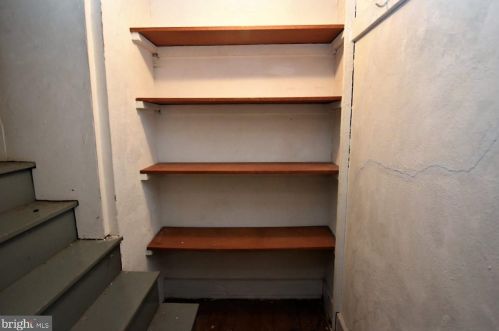 795 Abbottstown Pike, Hanover PA 17331-8235 exterior