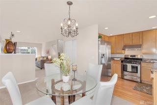 9412 Linden Ave, Seattle WA  98103-3231 exterior