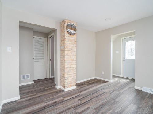 1216 Arlington Ave, Manitowoc, WI 54220-2628