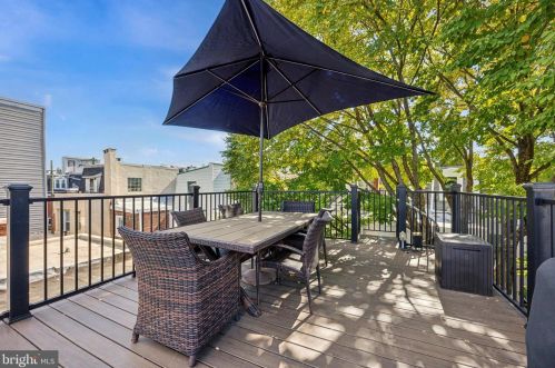 2210 Kater St, Philadelphia PA 19146-1139 exterior