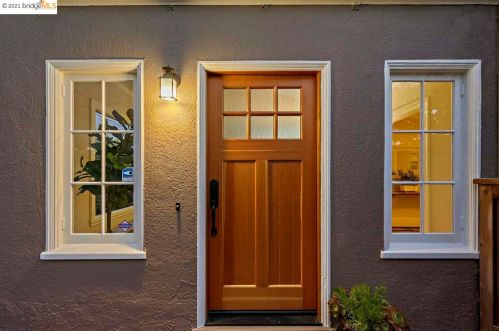 1728 Acton St, Berkeley CA 94702-1913 exterior