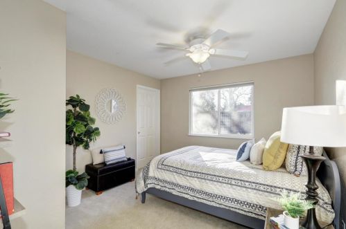 1707 Baywood Ln, Davis CA 95618-0543 exterior