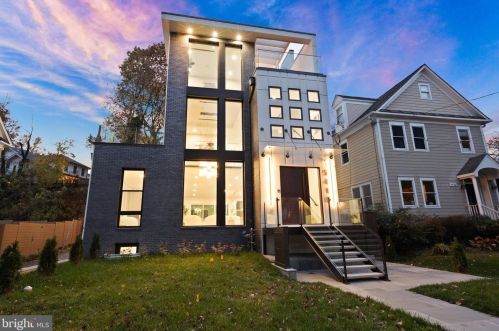 5416 Nevada Ave, Washington DC  20015-1728 exterior