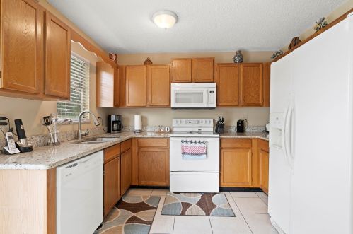 1349 Gastador Ave, Fort Pierce FL 34953-1724 exterior