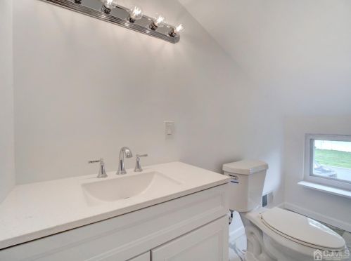 25 Sunrise Rd, Old Bridge NJ  08857-1435 exterior