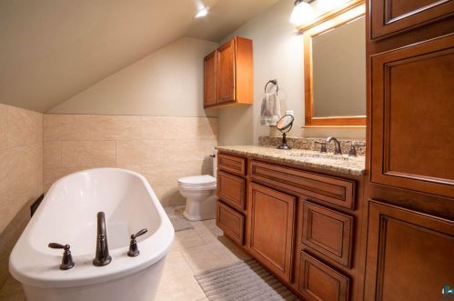 1619 28 Ave, Duluth MN 55812-2301 exterior