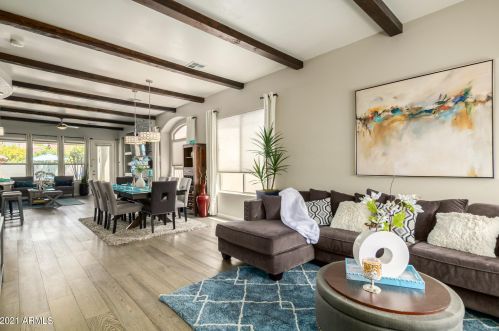 326 Anderson Ave, Phoenix AZ  85022-2366 exterior