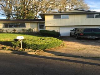 4300 Mark Kelly Ct, Portland, OR 97267-3963