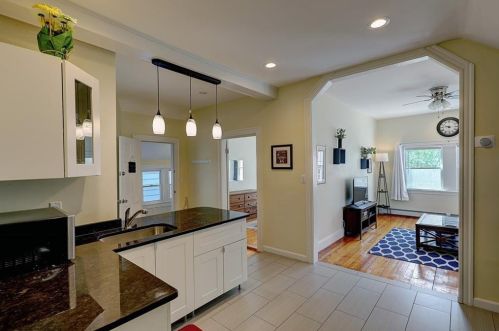 15 Armington Ave, Providence RI 02908-5202 exterior