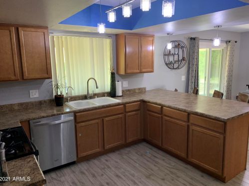 7137 21st Ave, Phoenix AZ 85086-8377 exterior