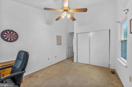 11 Revere Ct, Trenton NJ 08628-3610 exterior