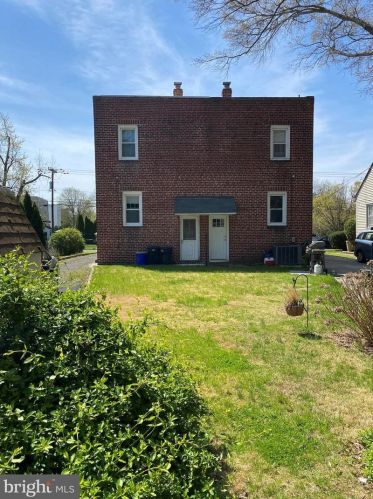 261 Franklin Ave, Camden NJ  08107-1921 exterior